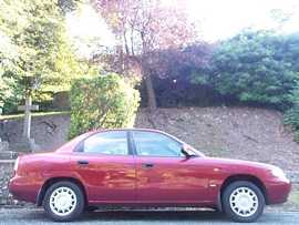 Click on this photo of the Daewoo Nubira 1.6 16v SE 4 door Manual to enlarge... for sale at Scotts Garage Brighton