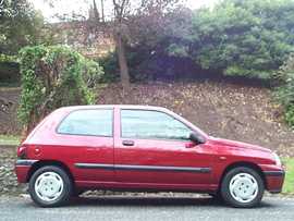 Click on this photo of the Renault Clio 1.2 Biarritz 3 door Manual to enlarge... for sale at Scotts Garage Brighton