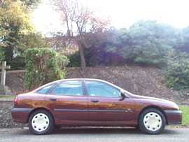Click on this photo of the Renault Laguna 1.6 16v Alize 5 door Manual to enlarge... for sale at Scotts Garage Brighton