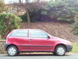 Click on this photo of the Fiat Punto 1.2 60 S 3 door Manual to enlarge... for sale at Scotts Garage Brighton