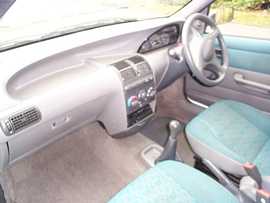 Click on this photo of the Fiat Punto 1.2 55 S 5 door Manual to enlarge... for sale at Scotts Garage Brighton