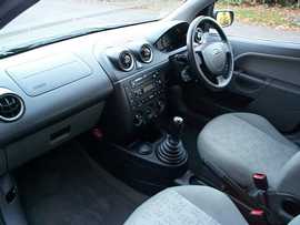 Click on this photo of the Ford Fiesta 1.4 16v LX 5 door Manual to enlarge... for sale at Scotts Garage Brighton