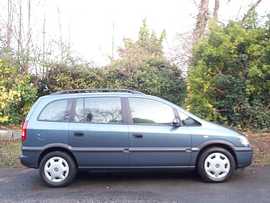 Click on this photo of the Vauxhall Zafira 2.0 DTi Comfort MPV 5 door Manual to enlarge... for sale at Scotts Garage Brighton